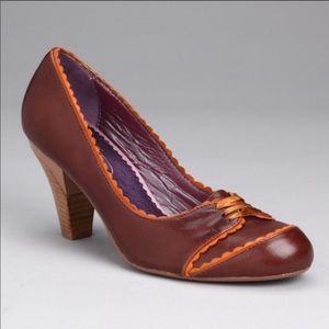 NWOT Anthro Poetic Licence Orient Express Heels